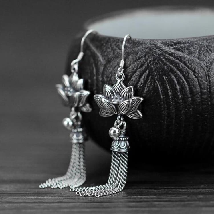 Boucles d’oreilles du renouveau