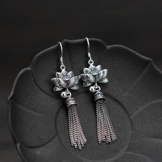 Boucles d’oreilles du renouveau