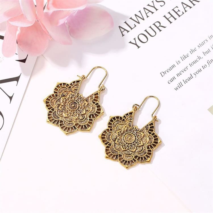 Boucles d’oreilles savoyarde ’ la fleur du temps ’