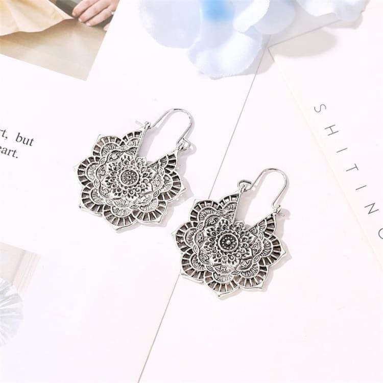 Boucles d’oreilles savoyarde ’ la fleur du temps ’