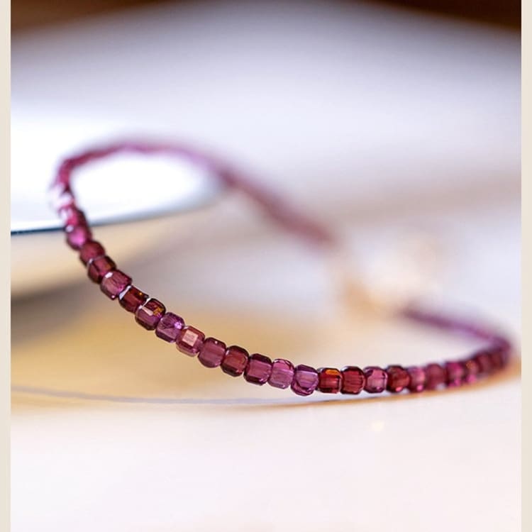 Bracelet fin en Grenat rouge