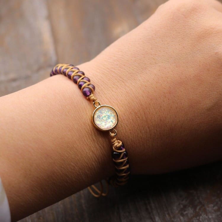 Bracelet tressé en Améthyste orné dune fine opale - Bracelet