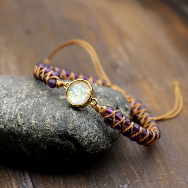 Bracelet tressé en Améthyste orné dune fine opale - Bracelet