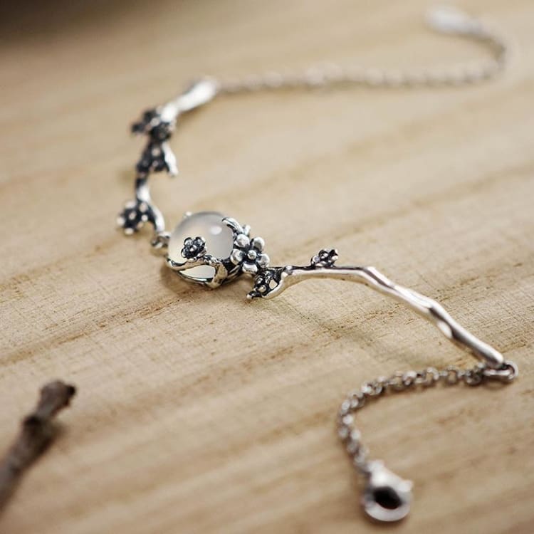 Bracelet vintage de la fleur de prunier Image