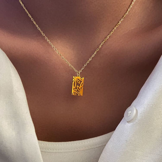 Collier ’Amour’ orné d’un tapis de marguerite