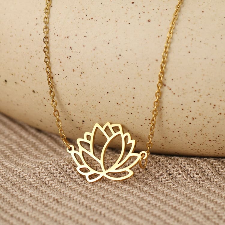 Collier du lotus - ’ L’éclat doré ’