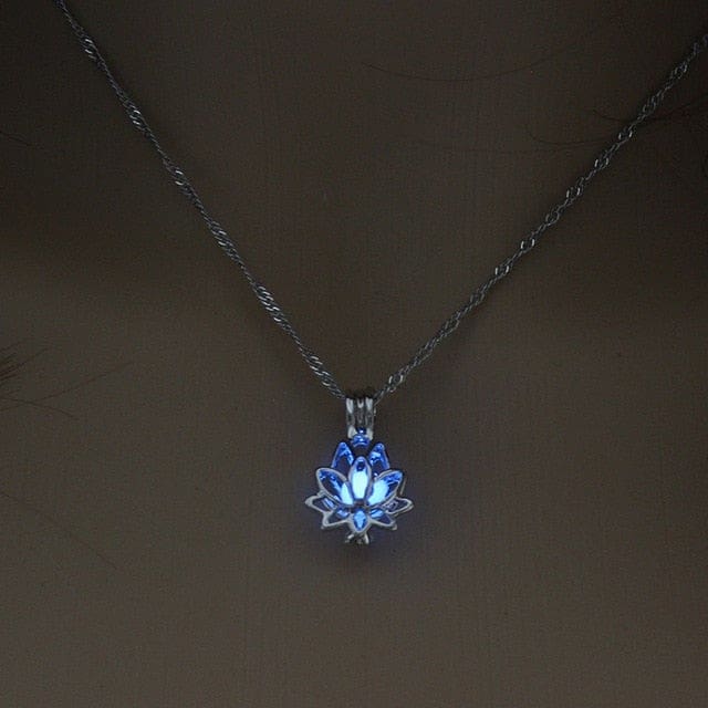Collier du Lotus lumineux - ’ Le fanal ’ - Bleue foncé