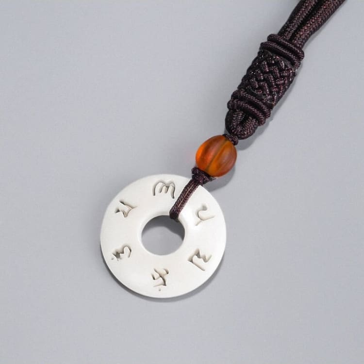 Collier du Mantra des six mots en Ivoire synthétique
