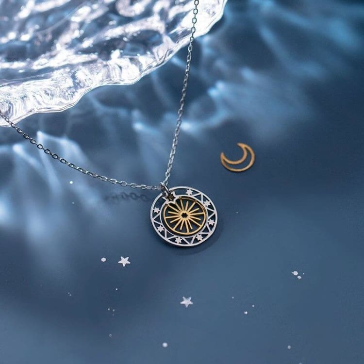 Pendentif du Soleil Eternel