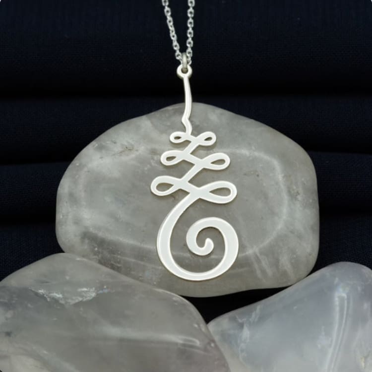 Collier éclat de l’Unalome