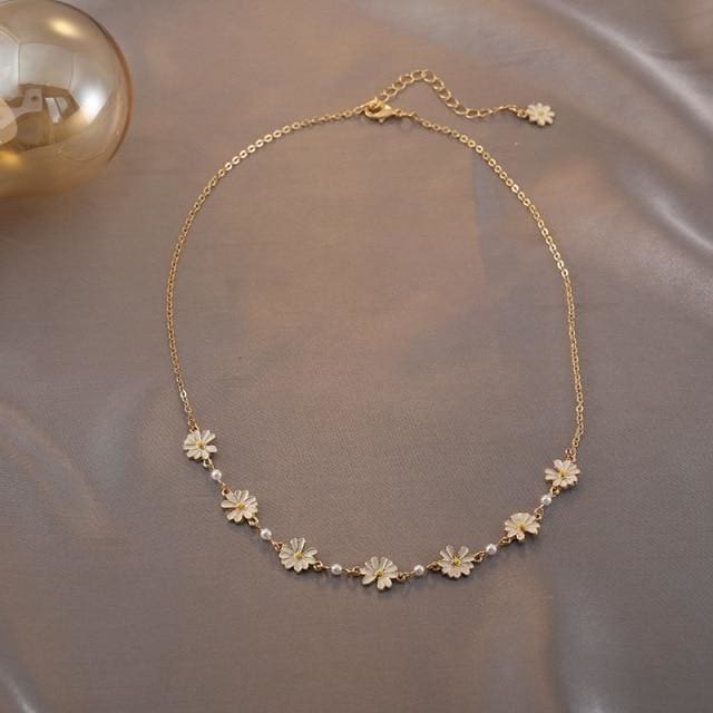 Collier Marguerite ’ un peu... beaucoup... passionnément... à la folie ’