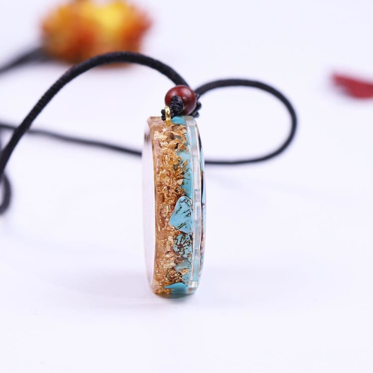 Collier Orgonite ’Régénération du Corp’ en turquoise - collier
