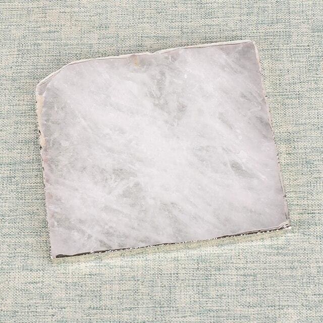 Dessous de verre en Quartz Rose - Carré aux bords argentés