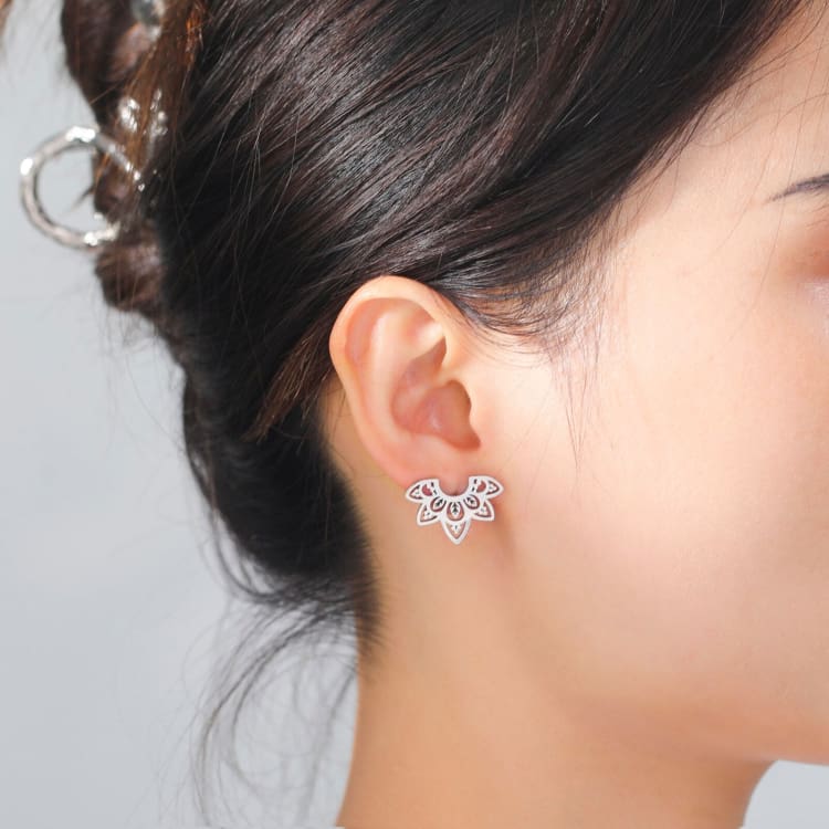 Fleur de Lotus boucle d’oreille en acier inoxydable - Boucles d’Oreilles Image