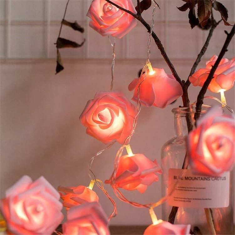Guirlande de roses lumineuses