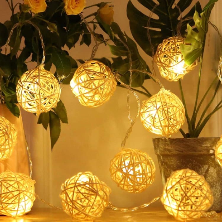 Guirlande lumineuse en rotin