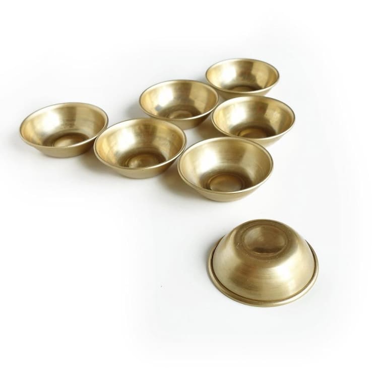Lot de 7 mini bols à offrande Tibétains en cuivre