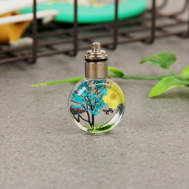 Pendentif ’Capsule de Printemps’ - Printemps en Bleu - collier