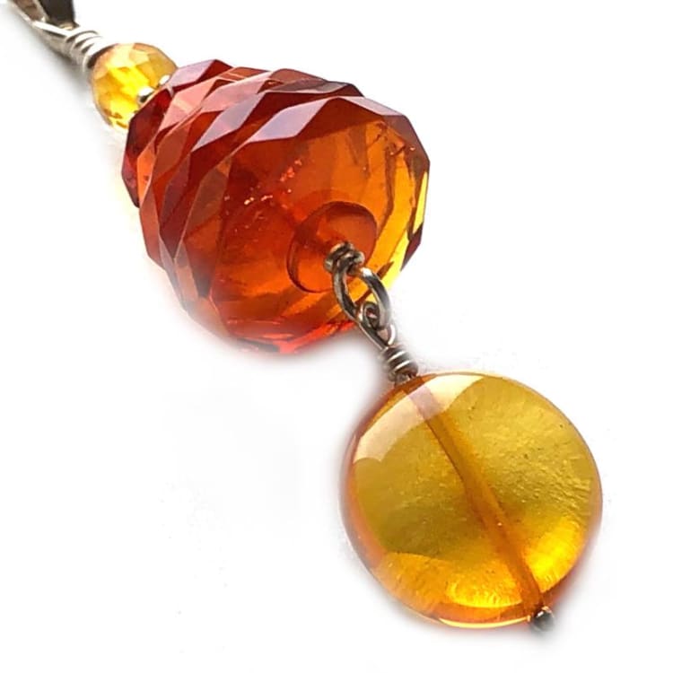 Pendentif en Ambre avec Pampille - Pendentif