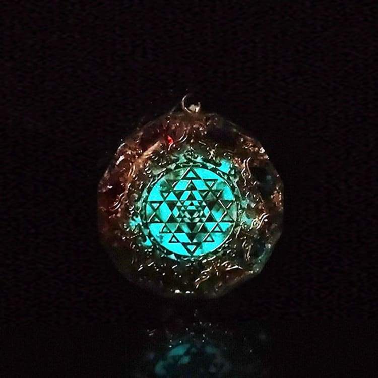 Pendentif en Orgonite - Sri Yantra - Collier