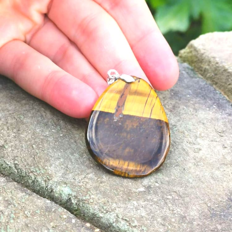 Pendentif Pierre Plate en il de Tigre - pendentif