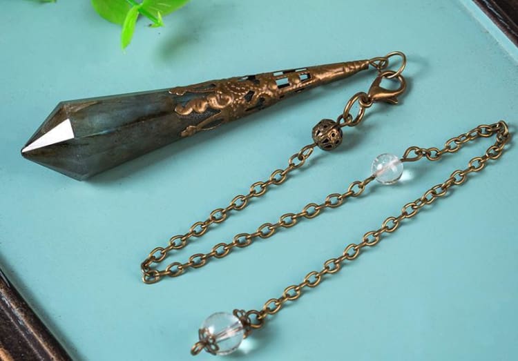 Pendule En Labradorite - Pierre