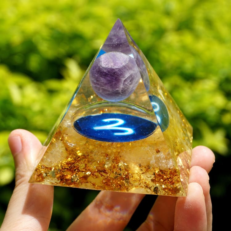 Pyramide du Zodiac en Orgonite symbole du Bélier - Décorations