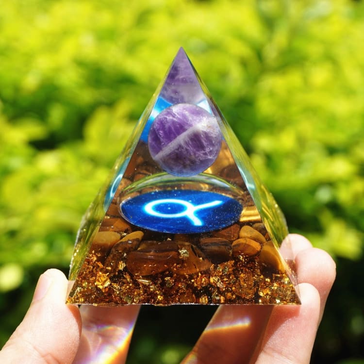 Pyramide du Zodiac en Orgonite symbole du Taureau - Décorations