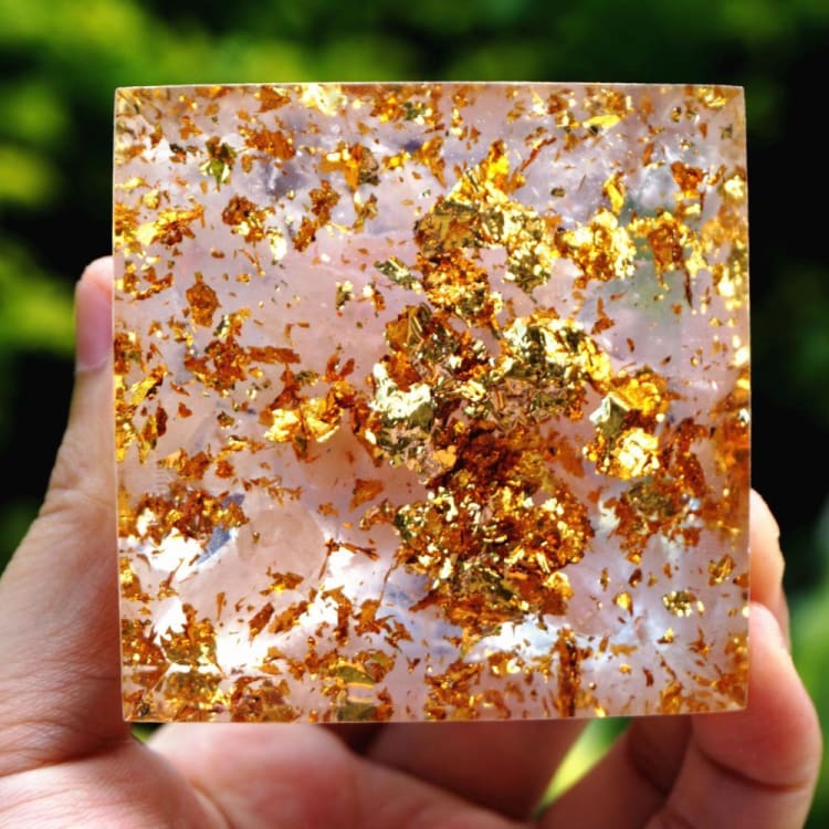 Pyramide du Zodiac en Orgonite symbole du Poisson - Décorations