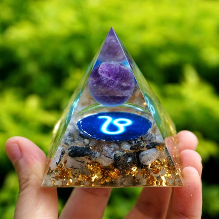 Pyramide du Zodiac en Orgonite de 10cm symbole du Lion - Décorations