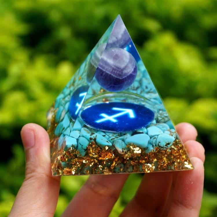 Pyramide du Zodiac en Orgonite symbole du Sagittaire - Décorations