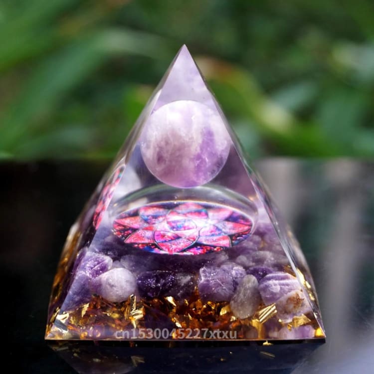 Pyramide en Orgonite et Améthyste de 10cm - Décorations