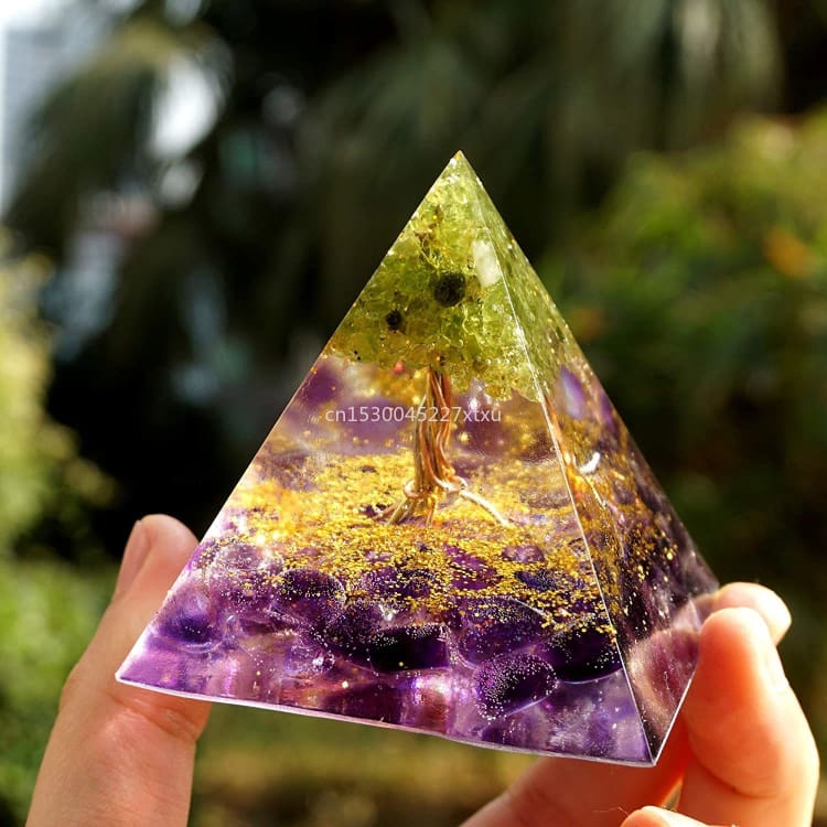 Pyramide en Orgonite et Améthyste e de 10cm - Décorations