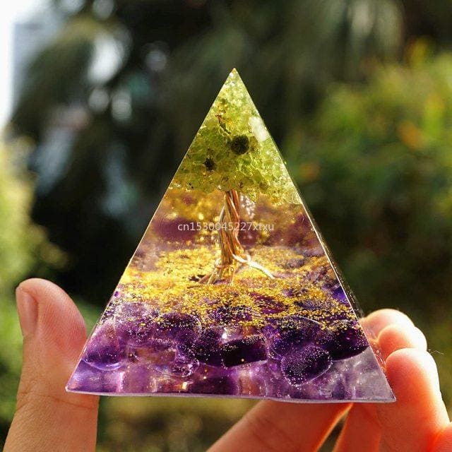 Pyramide en Orgonite et Améthyste e de 10cm - Décorations