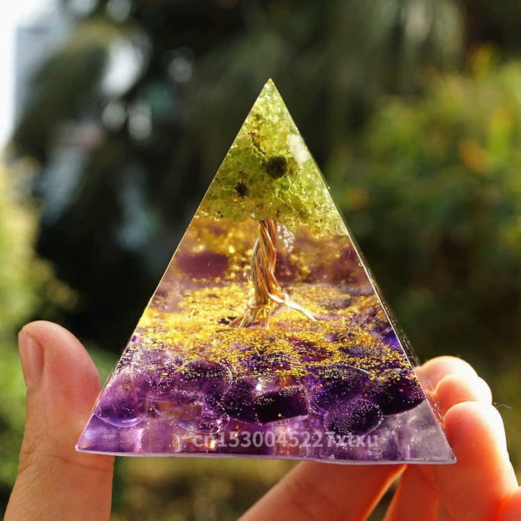 Pyramide en Orgonite et Améthyste e de 10cm - Décorations