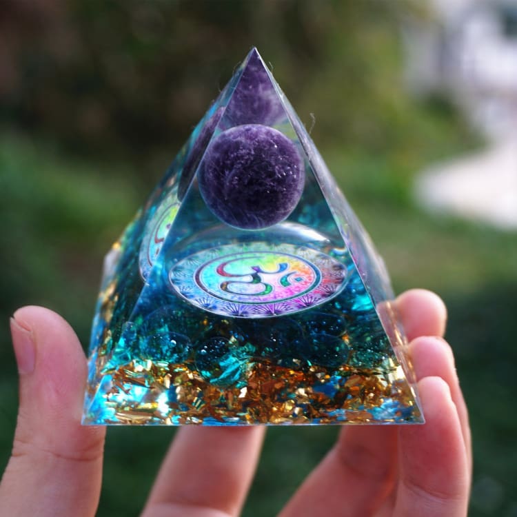 Pyramide en Orgonite et Célestine de 10cm - Décorations