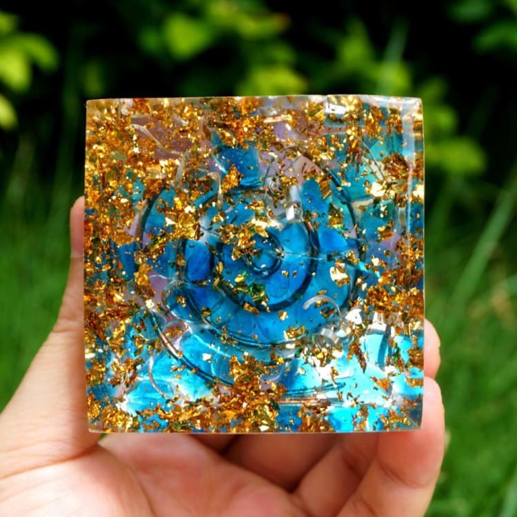 Pyramide en Orgonite et Célestine de 10cm - Décorations