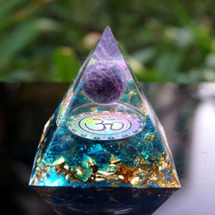Pyramide en Orgonite et Célestine de 10cm - Décorations