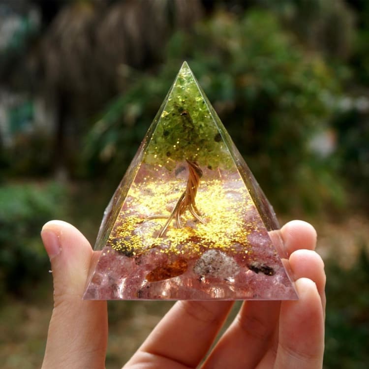 Pyramide en Orgonite et Quartz Rose de 10cm - Décorations