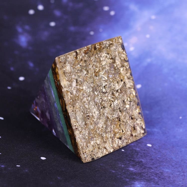 Pyramide Orgonite Energie et Sérénité - decoration