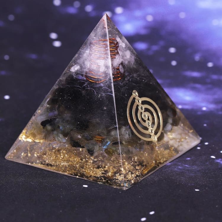 Pyramide Orgonite Protection contre les esprits - decoration